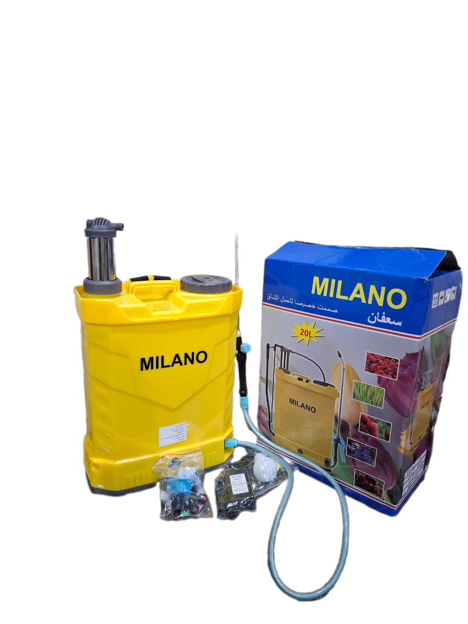 Automatic battery-powered sprayer