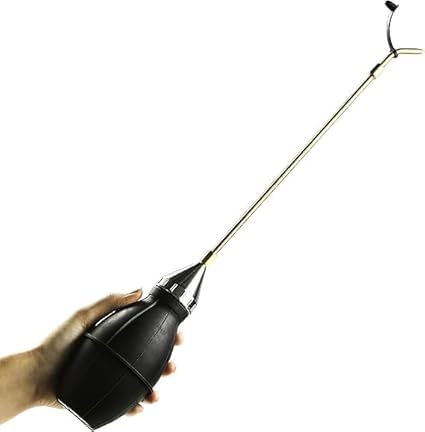 Insecticide spray - handheld, extendable to 12 inches